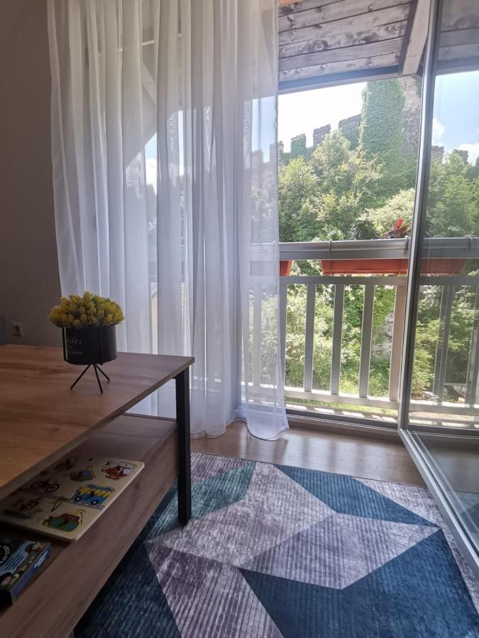 King's Cave Deluxe Apartment